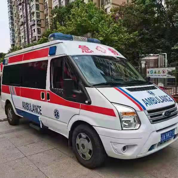南岳长途救护车护送病人返乡
